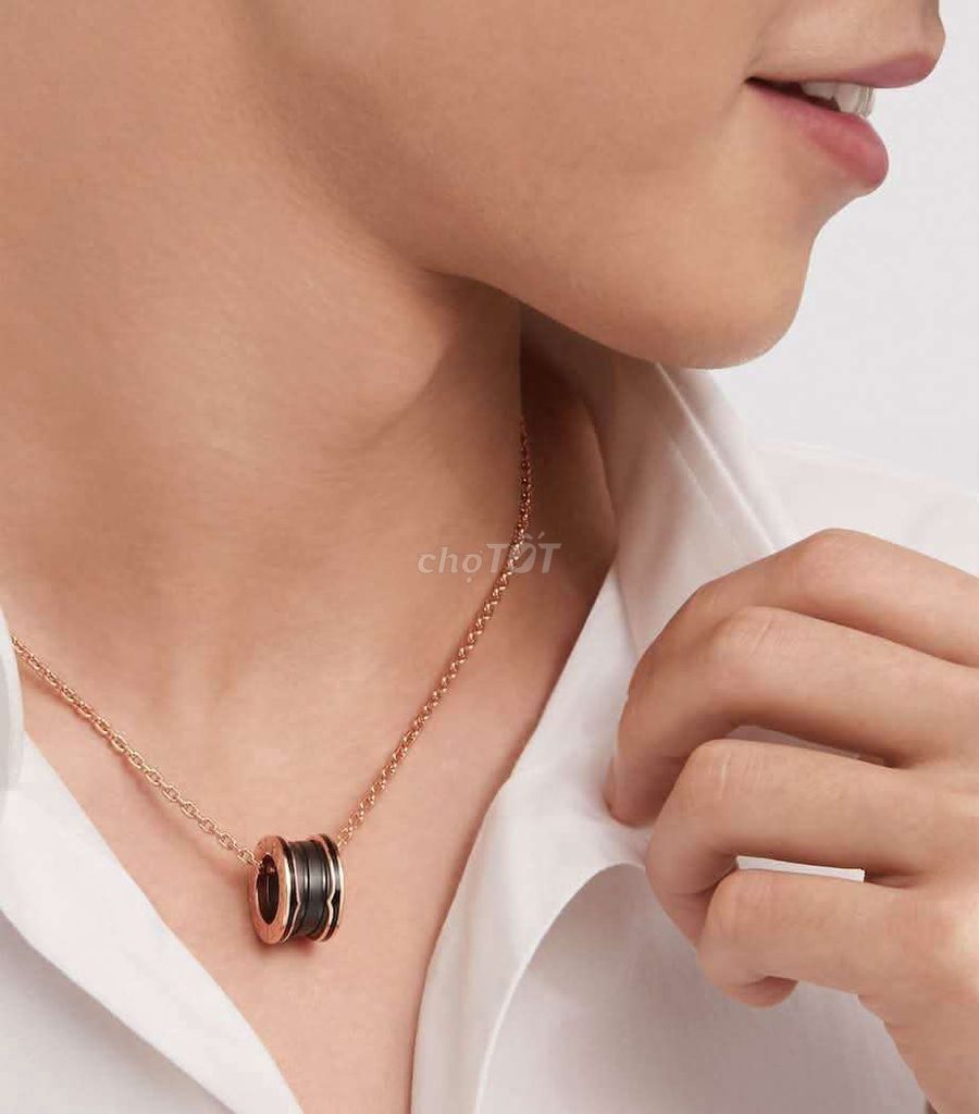 Vòng cổ Bvlgari Vàng hồng 18K Ceramic Nam. Mua bán Phụ kiện thời trang khác tại Quận 1 Tp Hồ Chí Minh được đăng bởi Phú Đồ Cổ hình 1