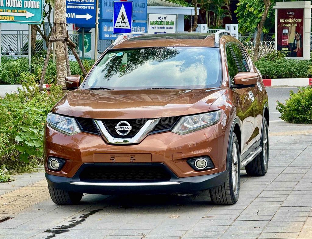 Nissan X trail 2016 2.5 SV 4WD - 10 km. Mua bán Ô tô tại Quận Cầu Giấy Hà Nội được đăng bởi Tuấn Hưng hình 3