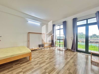 Mặt tiền đường - Full nội thất mắy giặt riêng ngay Lake View