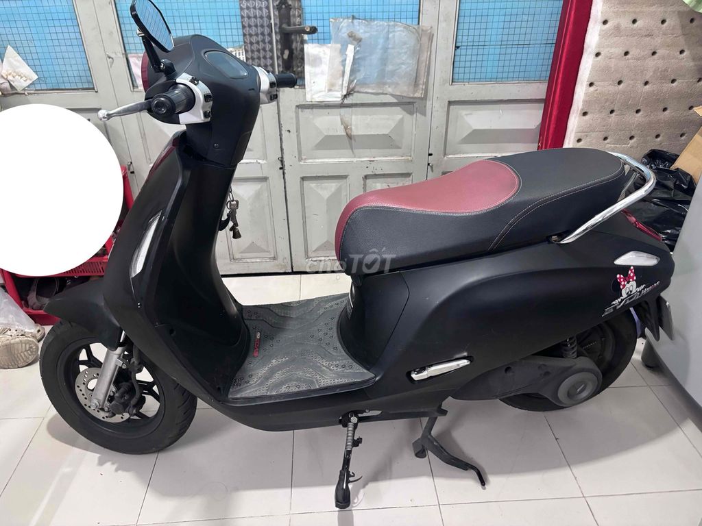 Электрический скутер VinFast Evo200, черный, 7500 км