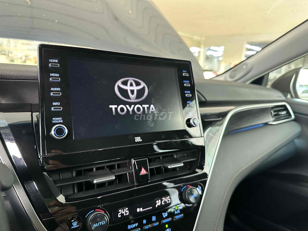 Toyota Camry Hybrid 2023 Đen 24.000 km. Mua bán Ô tô tại Quận Bình Thạnh Tp Hồ Chí Minh được đăng bởi phuongneo hình 11