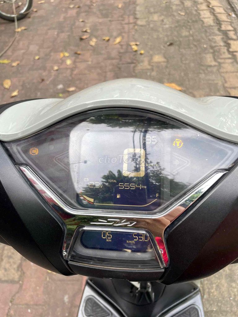 Honda SH160 2024 Xám 5000 km. Mua bán Xe máy tại Thành phố Biên Hòa Đồng Nai được đăng bởi Minh Hiền hình 2