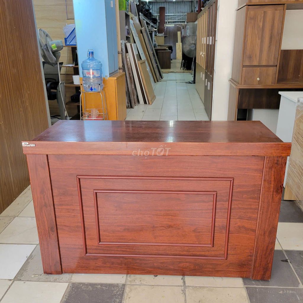 Bàn hội trường Hòa Phát Gỗ MDF 1m2x50cm thanh lý. Mua bán Đồ dùng văn phòng tại Quận Bình Thạnh Tp Hồ Chí Minh được đăng bởi Kho Đồ cũ Phú Nhàn hình 1