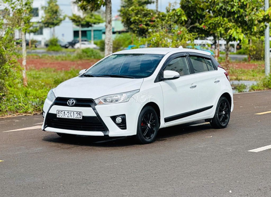 Toyota Yaris 2015 G màu Trắng. Mua bán Ô tô tại Thành phố Pleiku Gia Lai được đăng bởi Kết Nguyễn hình 13