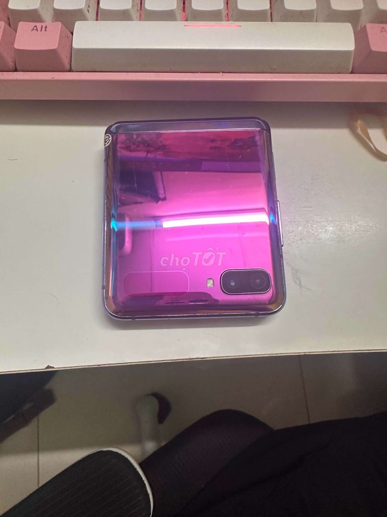 Samsung Z Flip 256GB Tím. Mua bán Điện thoại tại Quận Thanh Xuân Hà Nội được đăng bởi Phương hình 1