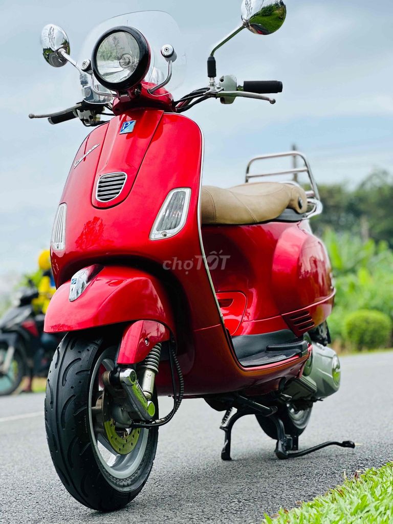 vespa LXV 125cc biển số phong thỷ. Mua bán Xe máy tại Quận Gò Vấp Tp Hồ Chí Minh được đăng bởi Nguyễn Hoàng Mua Bán Xe hình 4
