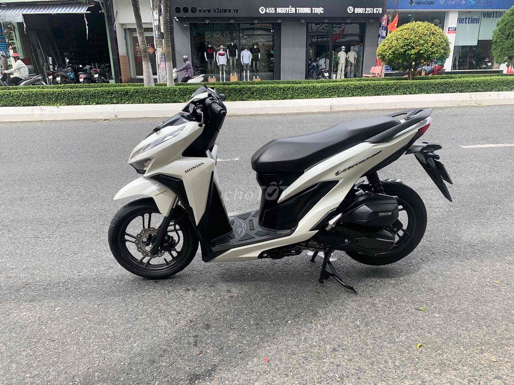 ✅✅ VARIO 150CC 2020 TRẮNG CỰC ĐẸP ODO THẤP VỎ THEO. Mua bán Xe máy tại Thành phố Rạch Giá Kiên Giang được đăng bởi Kali  hình 4