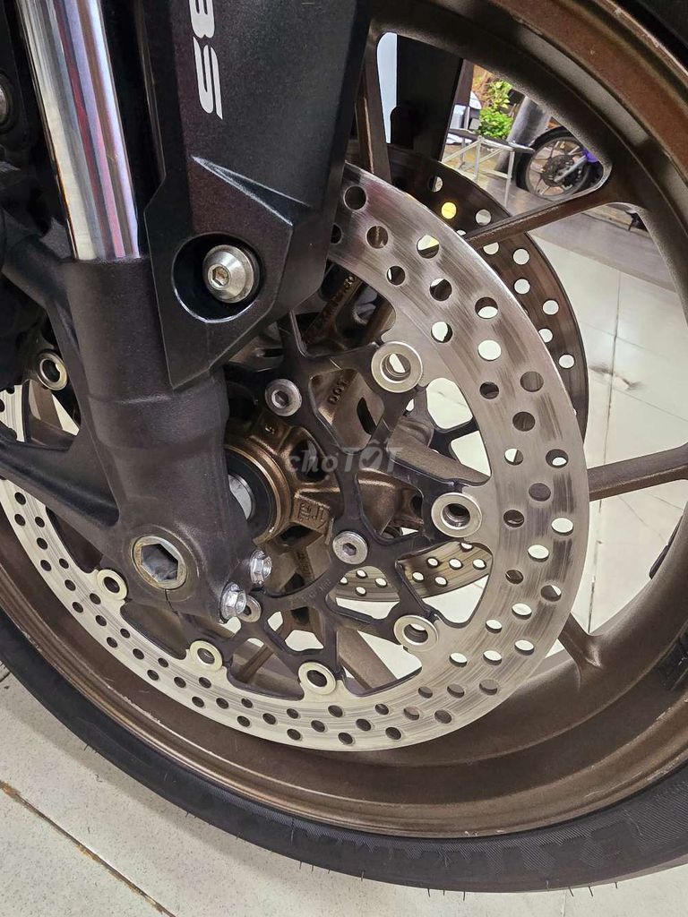 QUÝMOTOR CYCLE ĐÀ NẴNG, HONDA CB650R CÒN MỚI. Mua bán Xe máy tại Quận Thanh Khê Đà Nẵng được đăng bởi Quý Moto Cycle 21 điện biên phủ Đà Nẵng hình 5