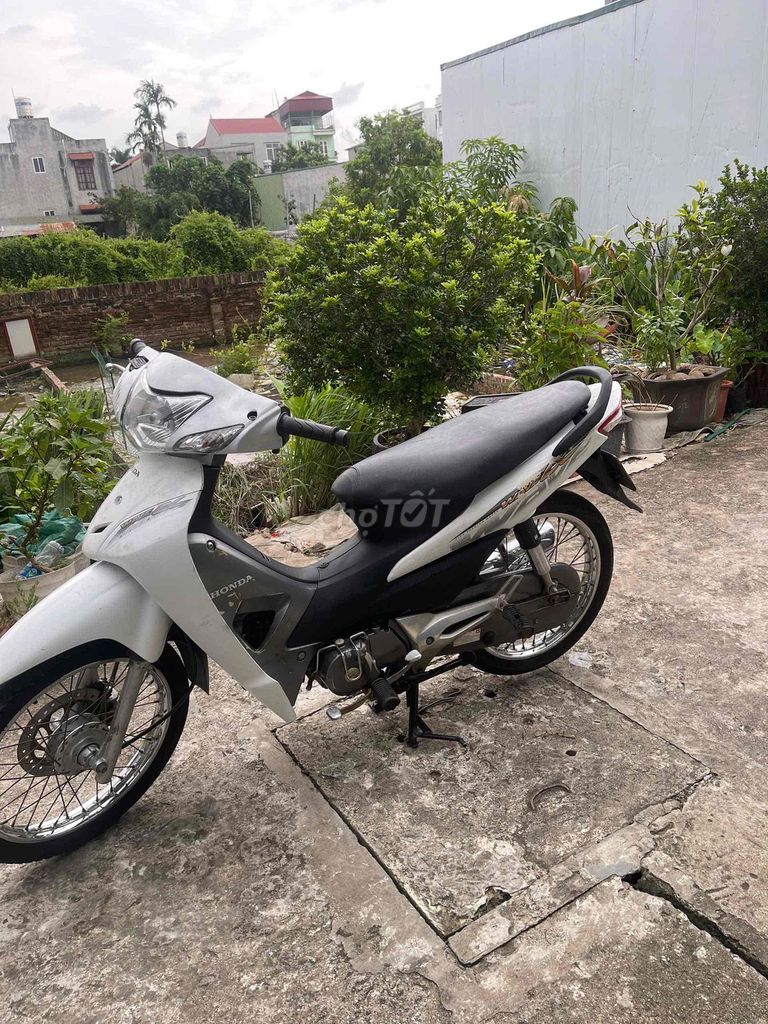 wave 100 bán lên đời. Mua bán Xe máy tại Huyện Gia Bình Bắc Ninh được đăng bởi Hoang Van Minh hình 2