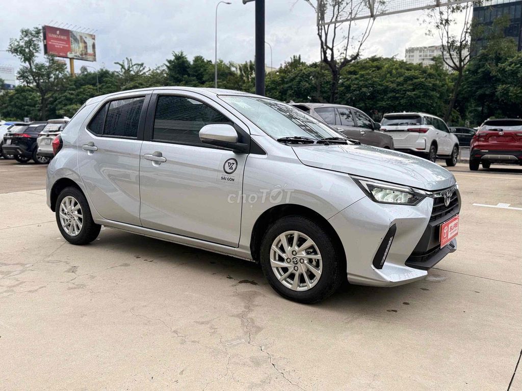 Toyota Wigo 2025 1.2 D-CVT Серебристый Автомат
