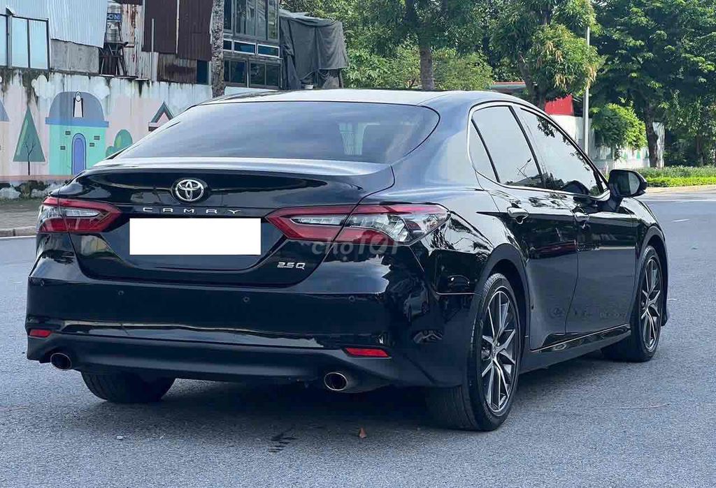 Toyota Camry 2.5Q sx 2022 màu đen siêu nét. Mua bán Ô tô tại Quận Cầu Giấy Hà Nội được đăng bởi Cao Quý hình 7