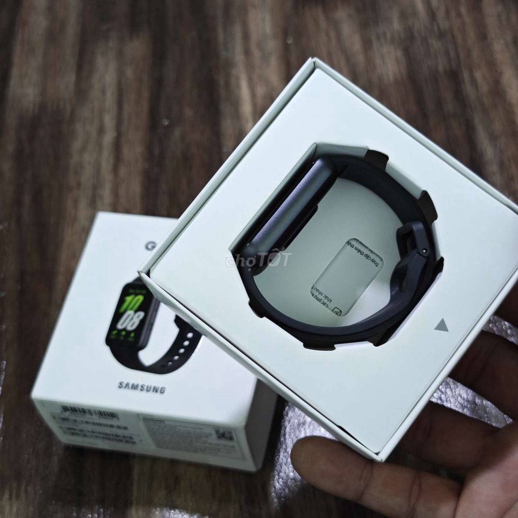 Samsung Galaxy Fit3 Đen Đã sử dụng có ship COD. Mua bán Thiết bị đeo thông minh tại Thành phố Nha Trang Khánh Hòa được đăng bởi Fromlog Network hình 1