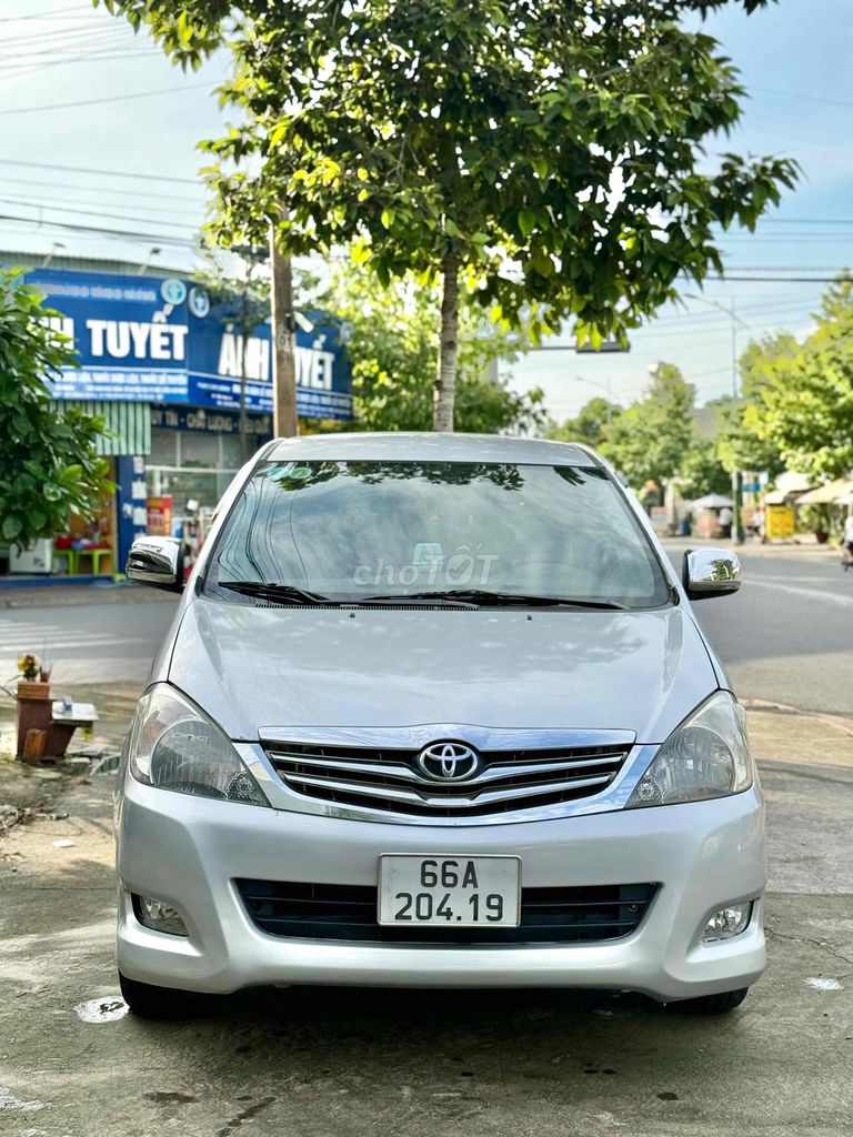 Toyota Innova 2008 form mới 2009