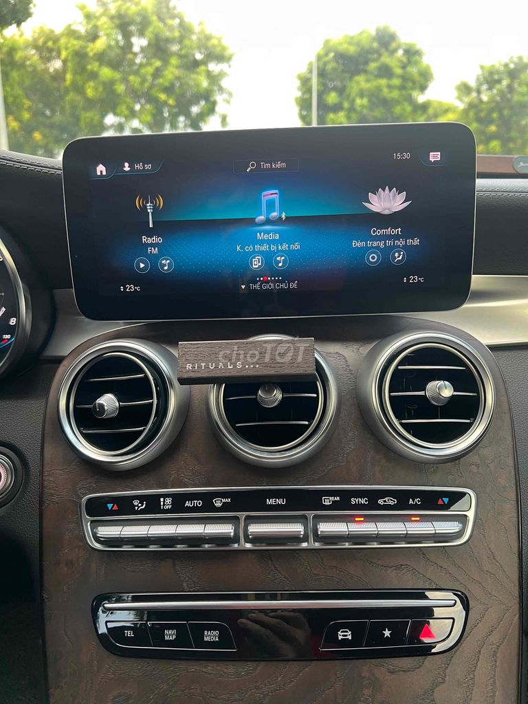 Mercedes Benz GLC 2021 200 4MATIC - 30000 km. Mua bán Ô tô tại Thành phố Dĩ An Bình Dương được đăng bởi Dương hình 19