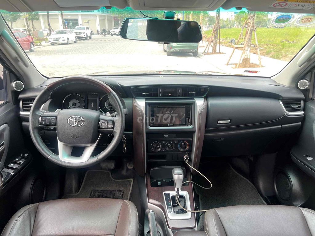 Toyota Fortuner 2019 4x2 Đen 36000 km. Mua bán Ô tô tại Quận Hai Bà Trưng Hà Nội được đăng bởi Tuan Trinh  hình 7