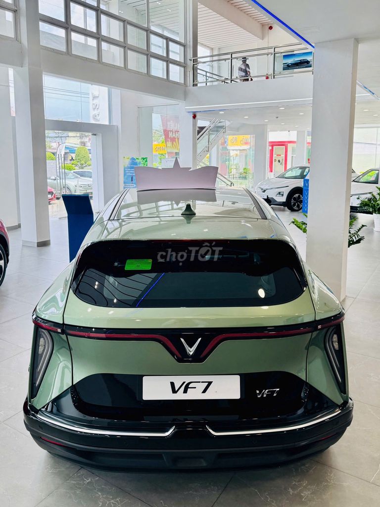 VINFAST VF7 ОЧЕНЬ ДИНАМИЧНЫЙ - СТАНДАРТ 3✅