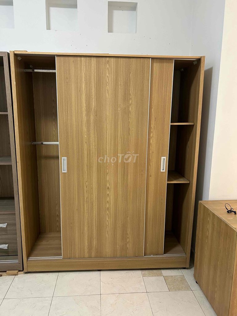 Tủ quần áo gỗ MDF cửa lùa 1m6x2m.. Mua bán Tủ, kệ gia đình tại Quận Tân Phú Tp Hồ Chí Minh được đăng bởi Phúc Nguyễn hình 1