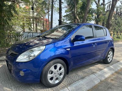 Hyundai i20 2011 1.4 AT - 120000 km