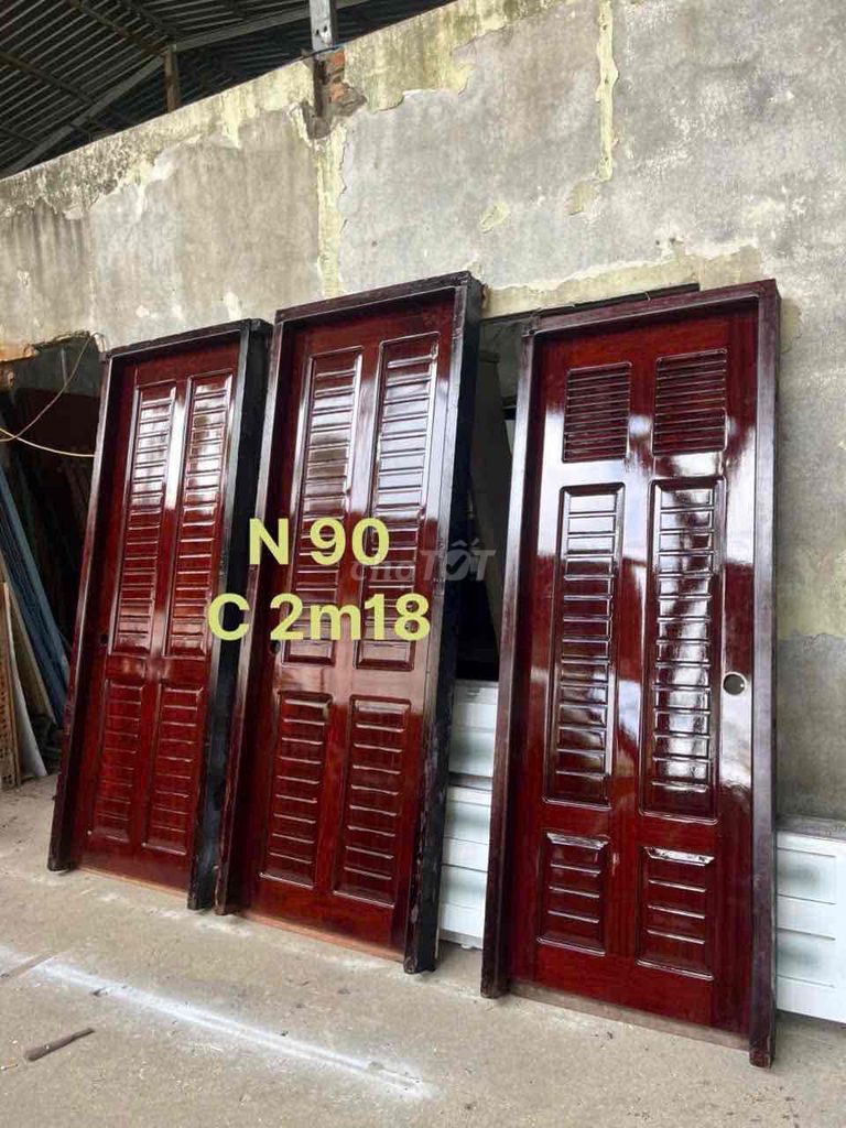 Cửa gỗ căm xe Nâu đỏ 90x210cm. Mua bán Nội thất, đồ gia dụng khác tại Quận Cái Răng Cần Thơ được đăng bởi Đồ củ minh trí hình 1