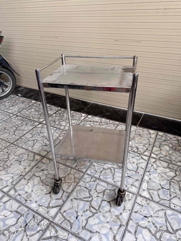 Kệ Inox 304 2 tầng có bánh xe. Mua bán Tủ, kệ gia đình tại Quận 7 Tp Hồ Chí Minh được đăng bởi Xuan Phu hình 1