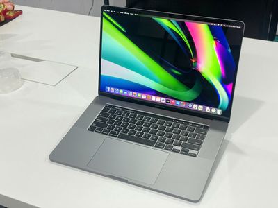 MacBook Pro 16inch 2019 đại hạ giá, keng 98%. Mua bán Laptop tại Thành phố Thủ Dầu Một Bình Dương được đăng bởi TT Bình Dương
