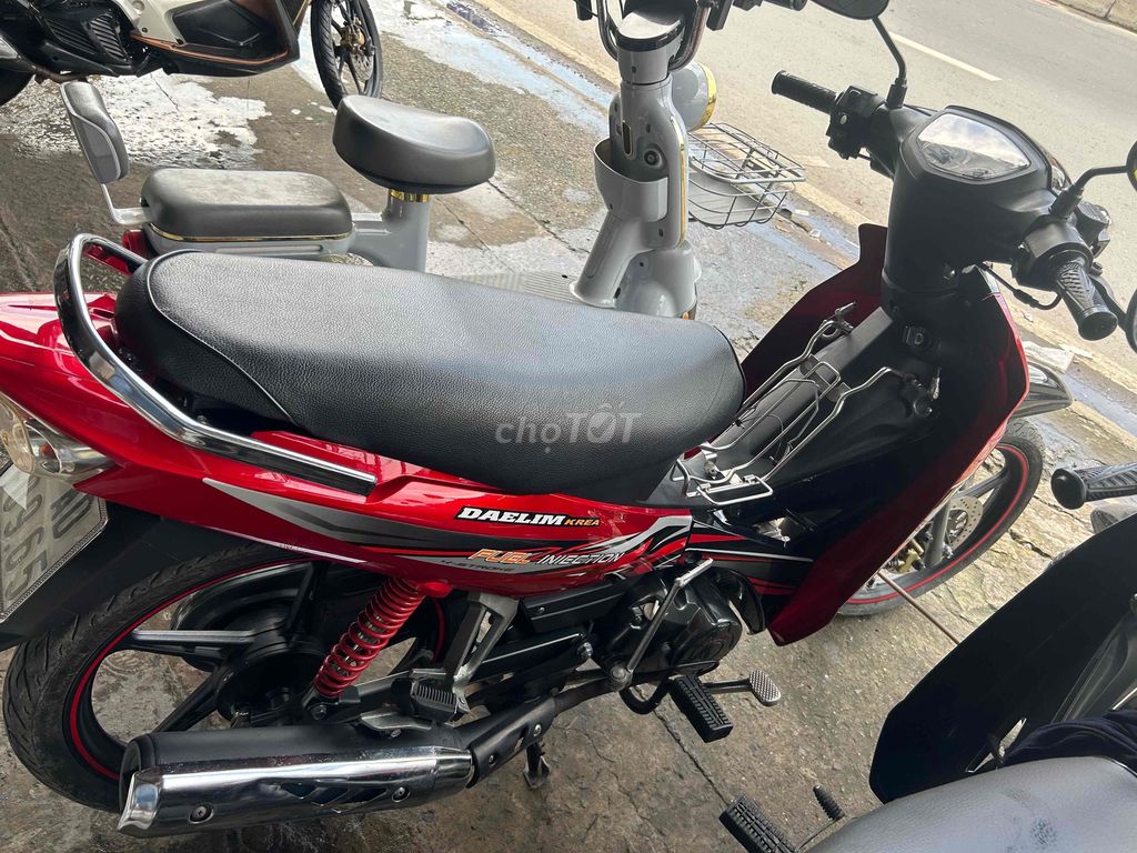 Sirius đời 2024 50cc bs Cà Mau zin 100/100 mới ton. Mua bán Xe máy tại Quận Bình Tân Tp Hồ Chí Minh được đăng bởi Cầm đồ thanh lý hình 8