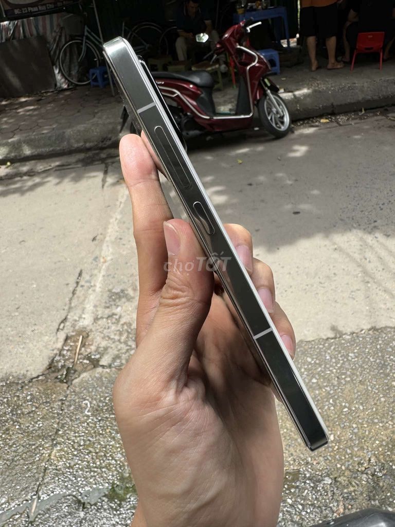 Xiaomi 13 12/256 Fullbox rom tiếng việt