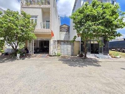 Đất 75m kdc Sóng Thần B liền kề VinCom Dĩ An, phường Dĩ An Tp Dĩ An