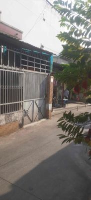 bán gấp nhà mặt tiền quận 12. Mua bán nhà ở tại Quận 12 Tp Hồ Chí Minh được đăng bởi Hà Hường