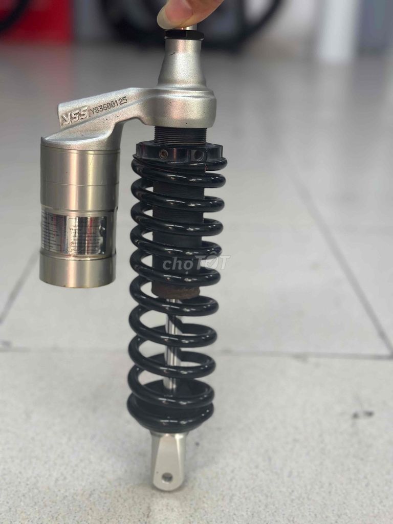 phuộc YSS gắn vario_mio-luvias. Mua bán Phụ tùng xe tại Quận 11 Tp Hồ Chí Minh được đăng bởi Lý Gia Thành hình 3