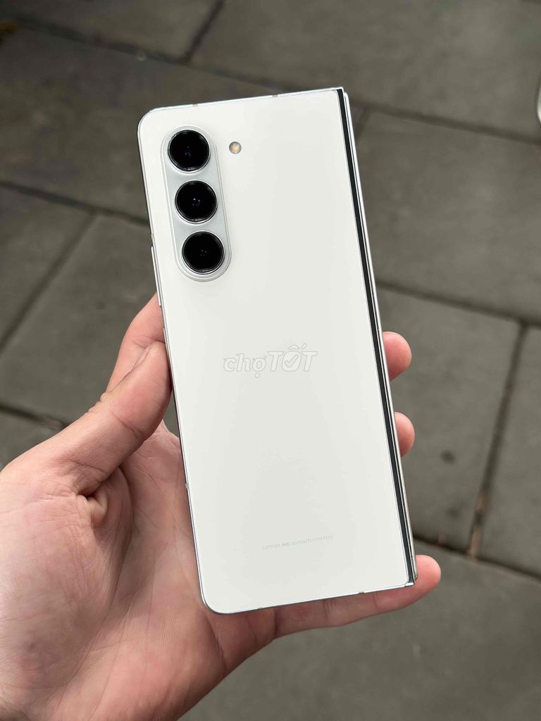 Samsung Galaxy Z Fold 512GB Trắng 99%. Mua bán Điện thoại tại Quận Hà Đông Hà Nội được đăng bởi Trung Nguyễn hình 1
