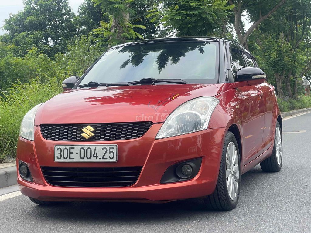 Suzuki Swift SX 2015 AT Special, отличное состояние
