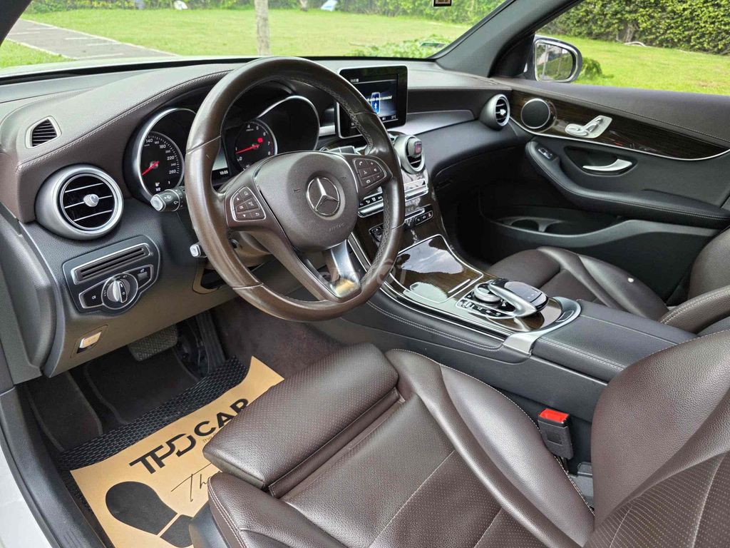 GLC200 sản xuất 2019. Mua bán Ô tô tại Quận Bình Tân Tp Hồ Chí Minh được đăng bởi Lê Minh Quý hình 11