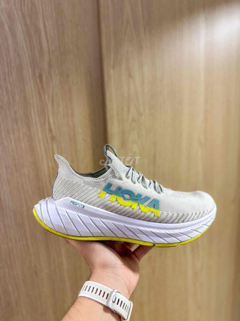 Giày chạy bộ Hoka Carbon X3 - khá tốt 80%