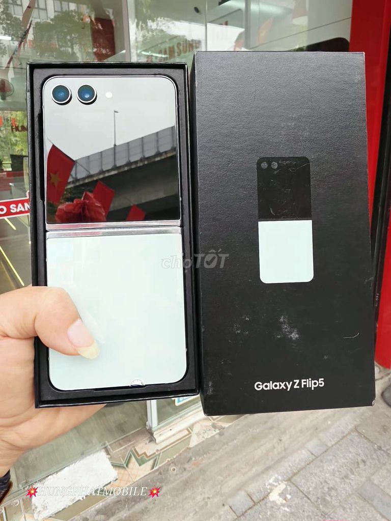 Z FLIP5-5G BẢN 512G SSVN 2 SIM FULBOX ZIN ĐẸP 99%.. Mua bán Điện thoại tại Quận Đống Đa Hà Nội được đăng bởi HƯNG PHÁT Mobile hình 1