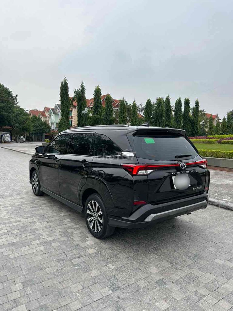 Toyota Veloz Cross 2023  số tự động 7 chỗ. Mua bán Ô tô tại Thành phố Thanh Hóa Thanh Hóa được đăng bởi Hoàng Tuấn hình 3
