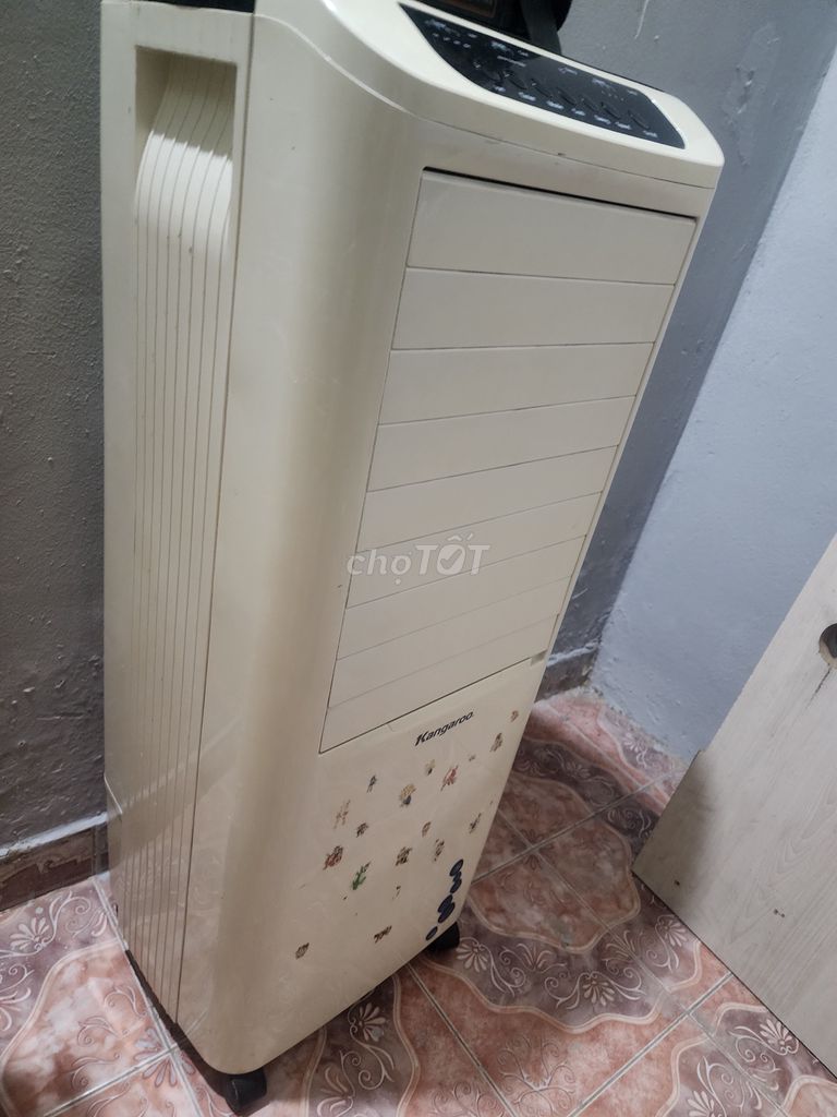 Quạt hơi nước Kangaroo làm mát . Mua bán Quạt tại Quận 12 Tp Hồ Chí Minh được đăng bởi phong hình 1