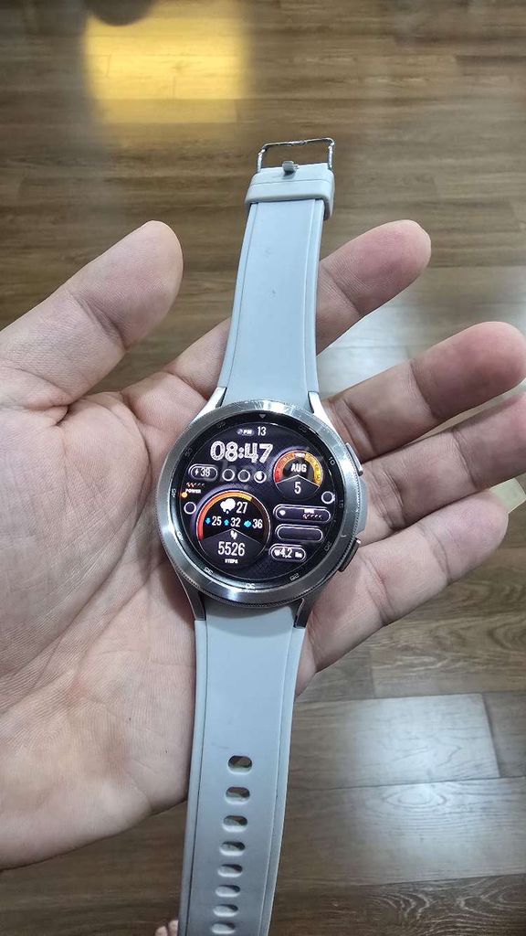 Samsung Watch 4 Classic Xám Nam Nữ. Mua bán Thiết bị đeo thông minh tại Huyện Gia Lâm Hà Nội được đăng bởi Đinh Văn Huy hình 1
