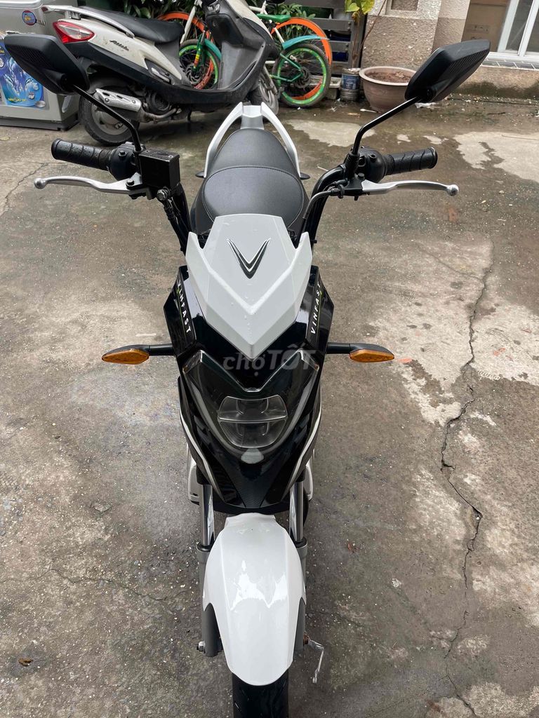 Xe điện Vinfast-Impes-Màu Trắng. Mua bán Xe điện tại Quận Ba Đình Hà Nội được đăng bởi Nguyễn Huy Hoàng hình 1
