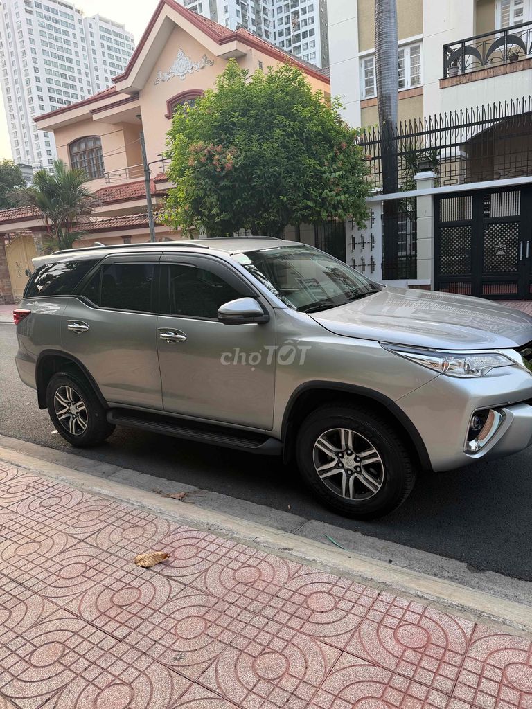 Toyota Fortuner 2020 photo 2