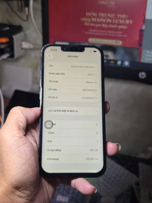iPhone 14 128GB lướt web treo game