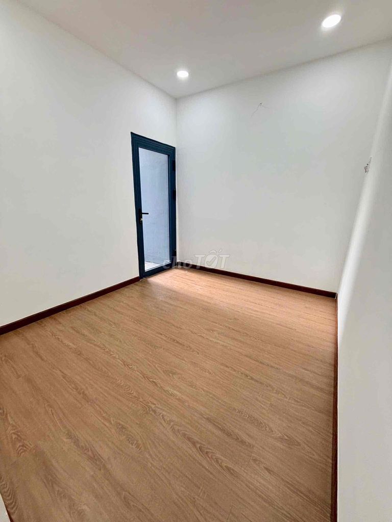 Срочно продается дом Ау Зыонг Лан 2 спальни, переулок 4м