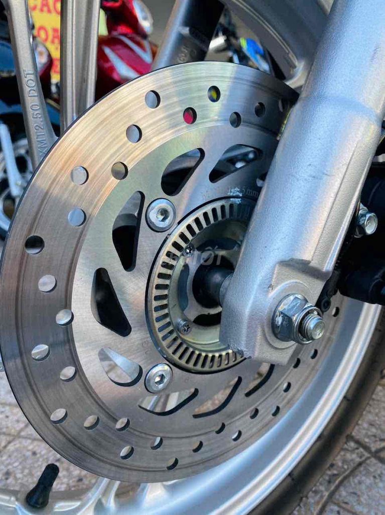 Honda SH150i ABS 2019 Bạc 15000 km. Mua bán Xe máy tại Quận Ninh Kiều Cần Thơ được đăng bởi CHXM Tân Liên Hưng 2 hình 10