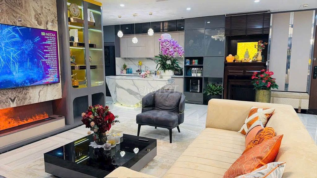 Bán căn hộ The Matrix One 113m2 view công viên, full nội thất