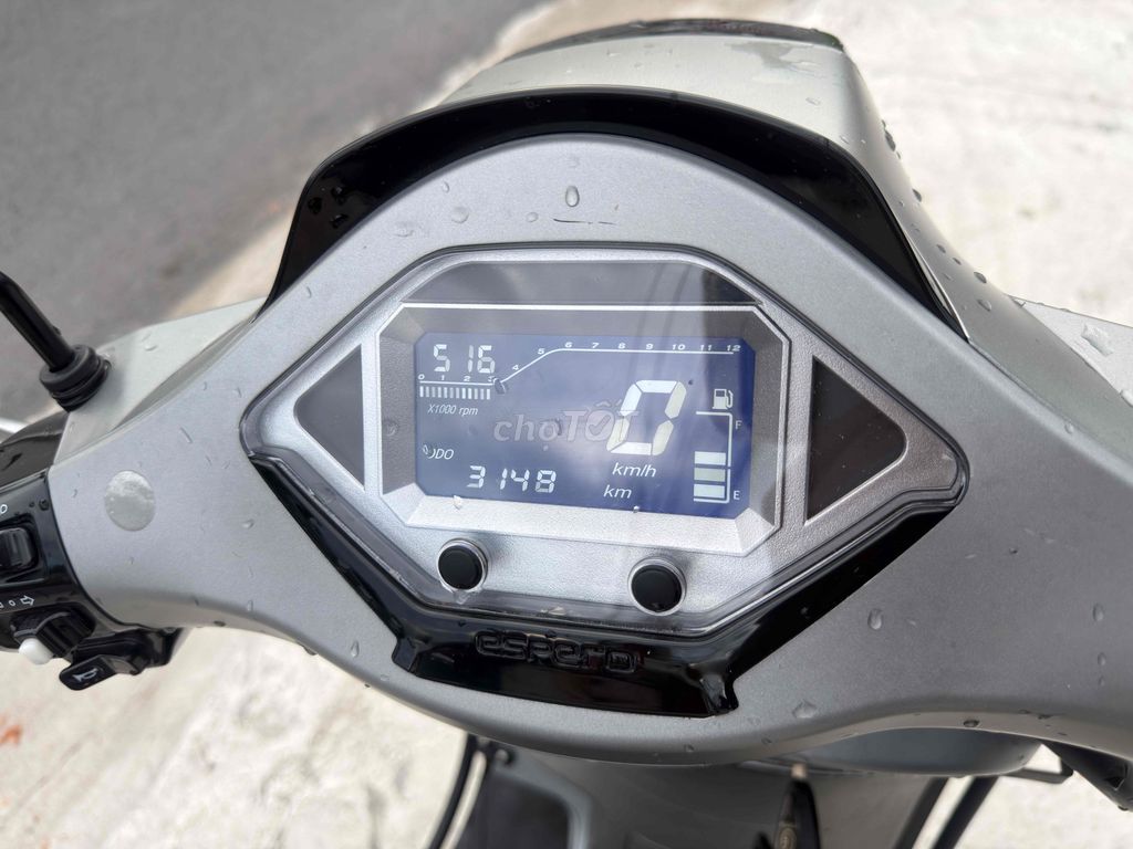 Vespa 50 cc 2025 мало пробег документы на владельца