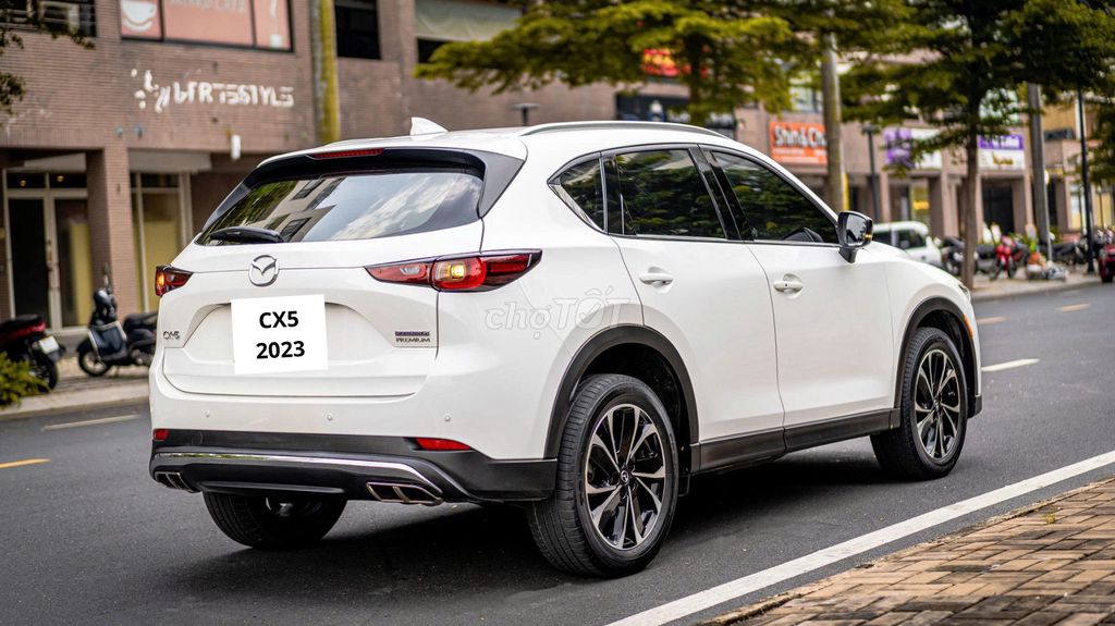 Mazda CX 5 2023 Premium 2.0 AT - 24869 km. Mua bán Ô tô tại Quận 7 Tp Hồ Chí Minh được đăng bởi Minh Anh hình 2