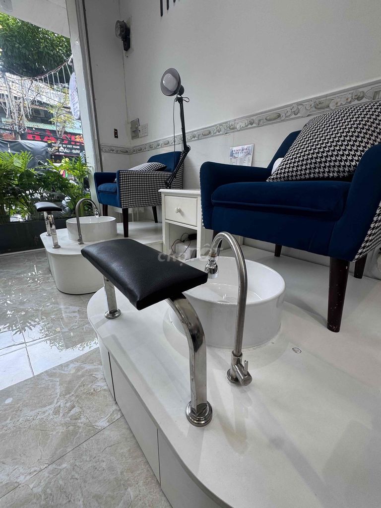 Ghế làm móng Gỗ, vải, kim loại. Mua bán Bàn ghế tại Quận 3 Tp Hồ Chí Minh được đăng bởi CandyKT hình 1