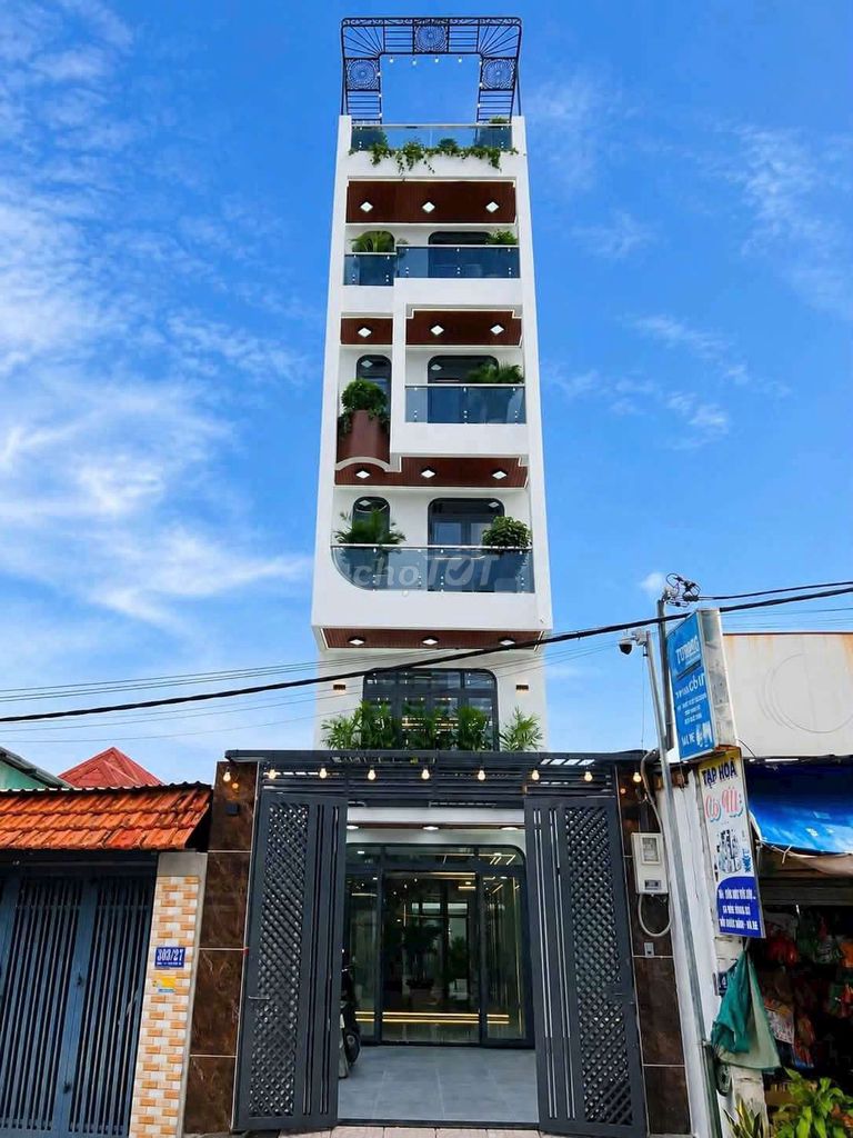 Siêu Phẩm 4m x 28m. 5 Tầng Thang Máy Mặt Tiền Đường Thạnh Xuân 21