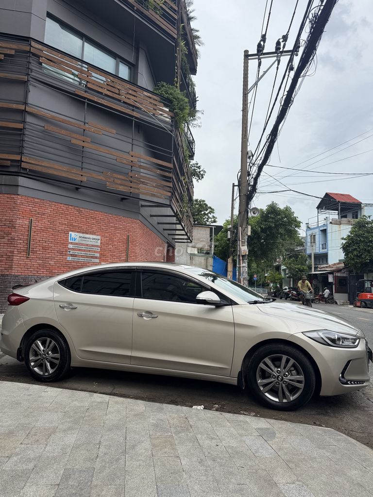 Hyundai Elantra 2019 1.6 AT - 86836 km. Mua bán Ô tô tại Quận Tân Phú Tp Hồ Chí Minh được đăng bởi N B hình 4