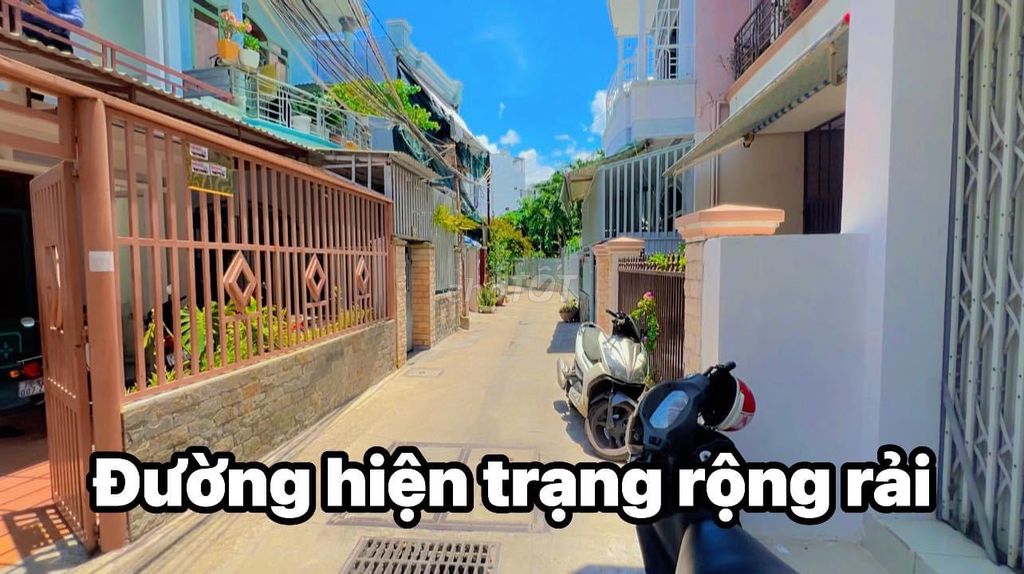 Bán gấp nhà trung tâm Nha Trang giá cực rẻ